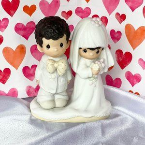 Vintage 1993 Precious Moments "The Lord Bless you and keep you" Bride and Groom